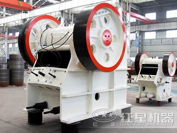 顎式破碎機(jī)